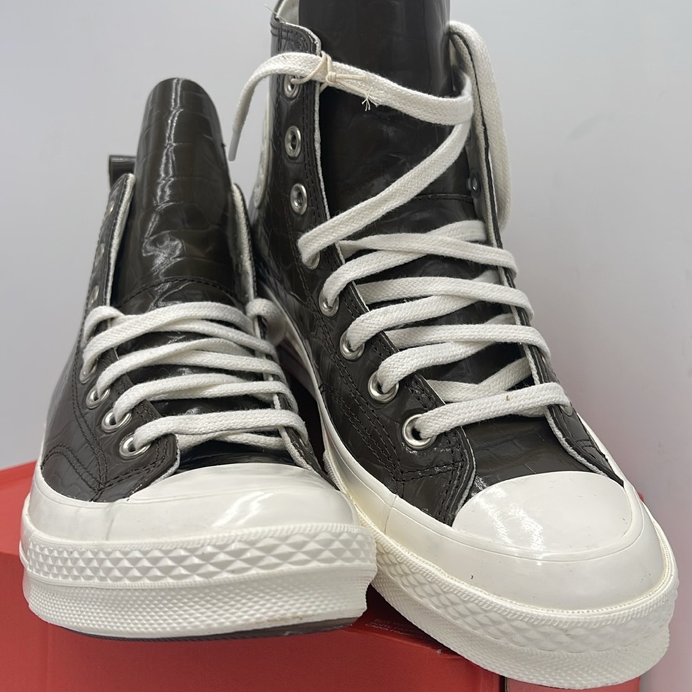 Converse WMNS Crocodile High-Tops A07656C
CHUCK 70 HI
ENGINE SMOKE/ENGINE SMOKE - Picture 5 of 16
